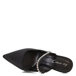 Women's Circus NY, Monique Pump