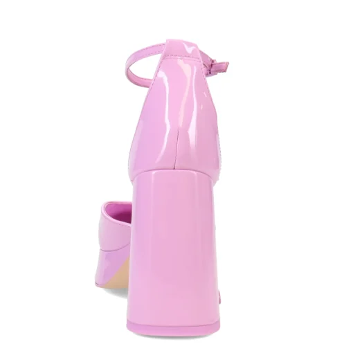 Women's Circus NY, Rosa Pump