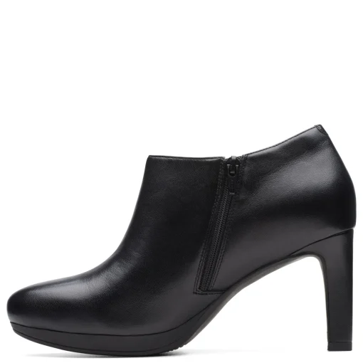 Women's Clarks, Ambyr Hope Shootie