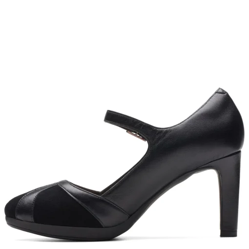 Women's Clarks, Ambyr Light Pump