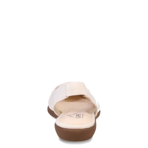 Women's Cliffs by White Mountain, Memory Flat