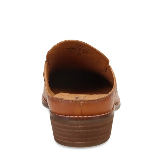 Women's Earth, Everett Mule