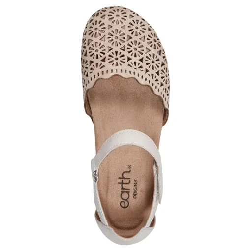 Women's Earth Origins, Bronnie Flat