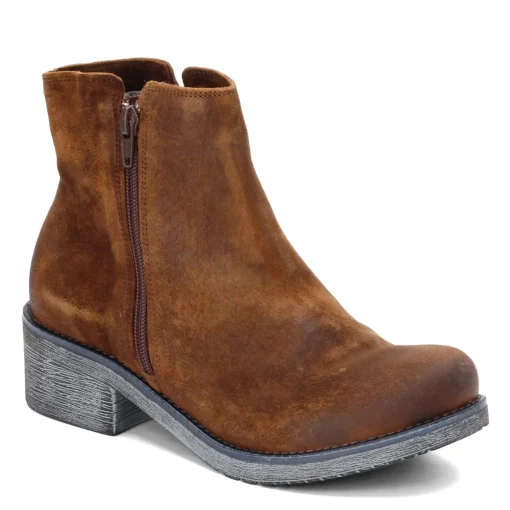 Women's Naot, Wander Boot