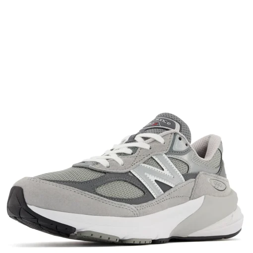 Women's New Balance, 990v6 Running Shoe