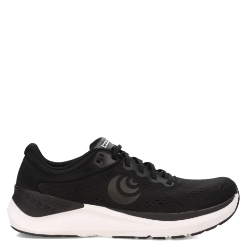 Women's Topo, Ultrafly 4 Running Shoe - Wide Width