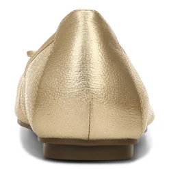 Women's Vionic, Spark Minna Flat
